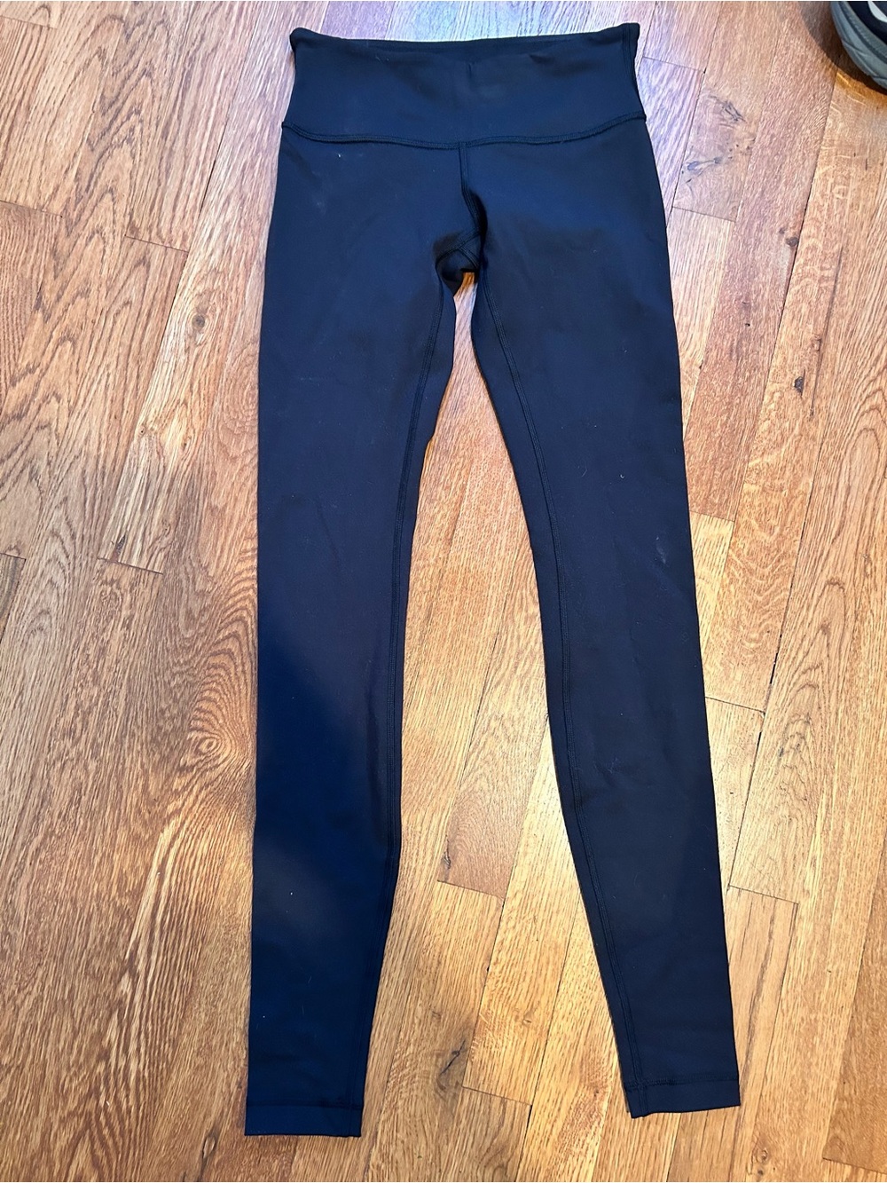 lululemon athletica womens size 4